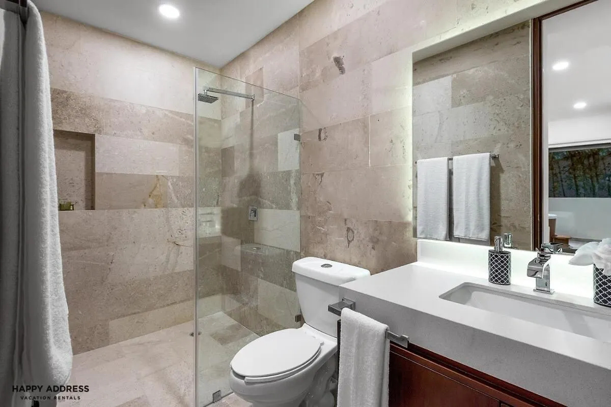 Trendy 1 Bedroom Apartment In Cruz Con Mar Brand New Building Playa del Carmen 0*,
