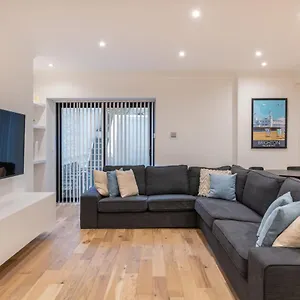https://guestready-ideal-2br-flat-in-kemptown-5-min-from-beach.brighton-hotels-england.com
